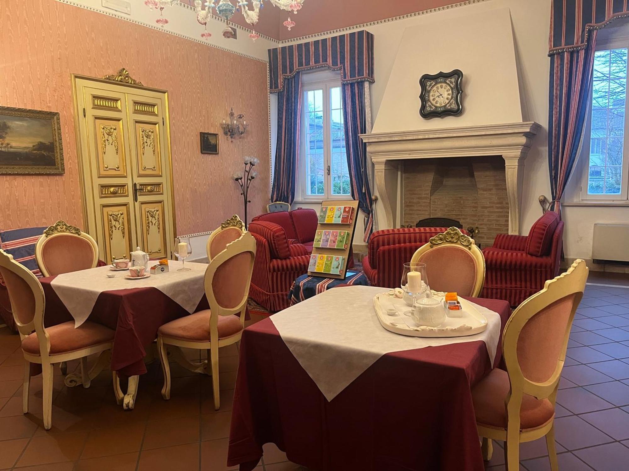 Hotel Duchessa Isabella Collection By Gsa