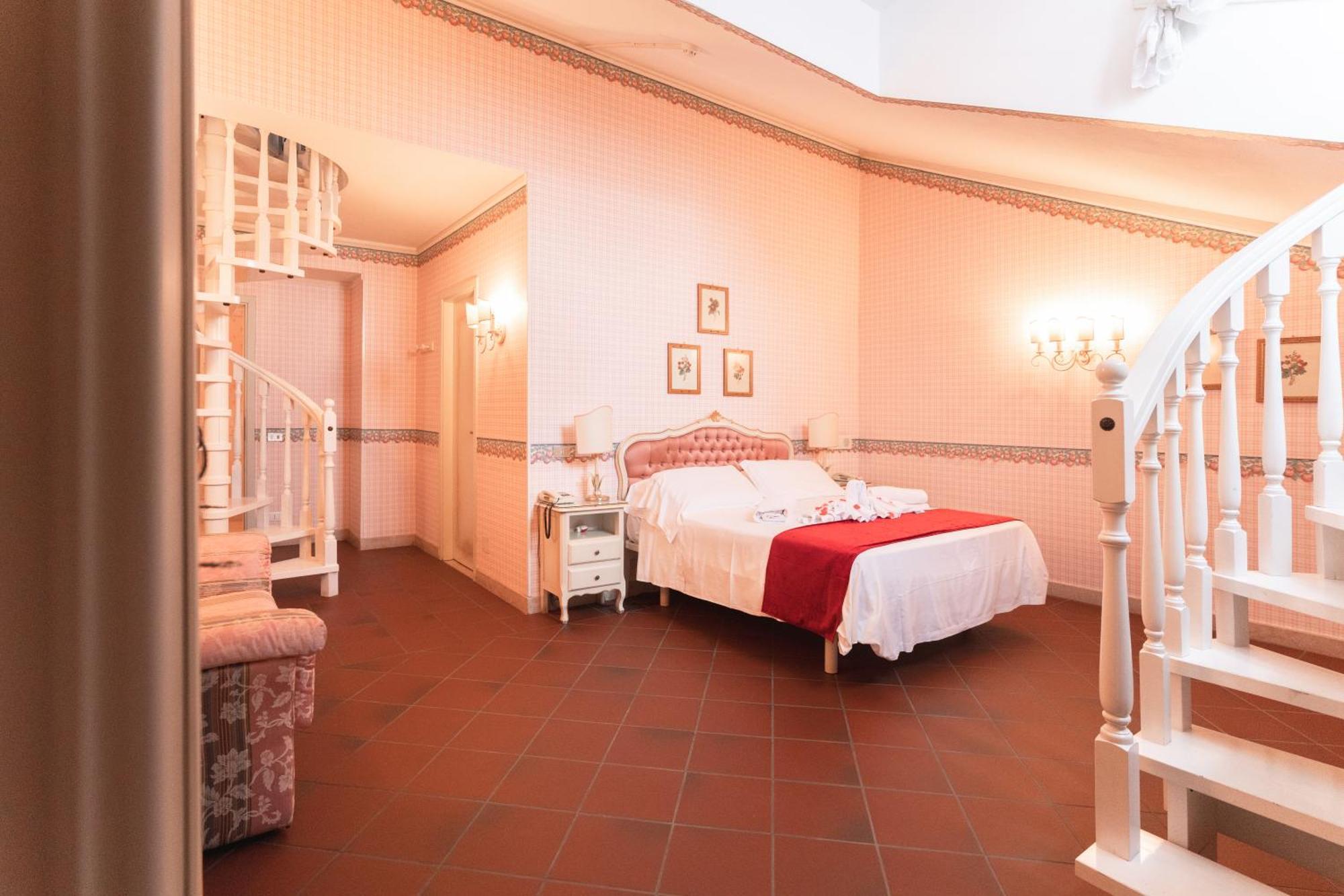 Hotel Duchessa Isabella Collection By Gsa 5*