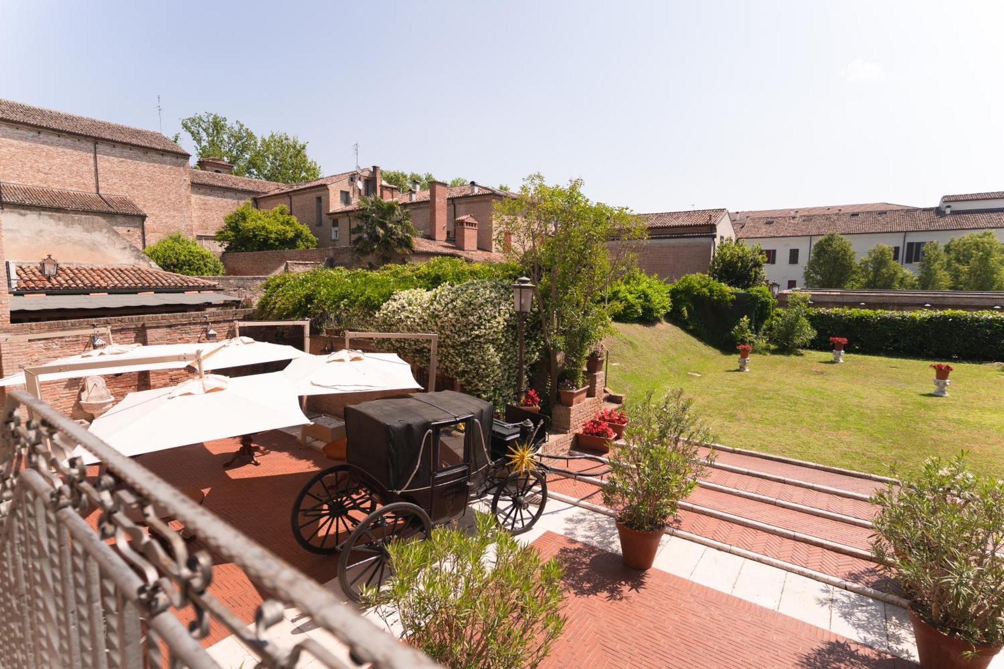 & Duchessa Isabella Collection By Gsa 5*