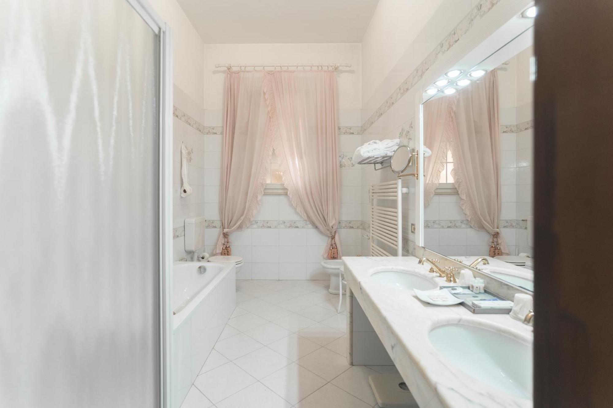 Duchessa Isabella Collection By Gsa Ferrara