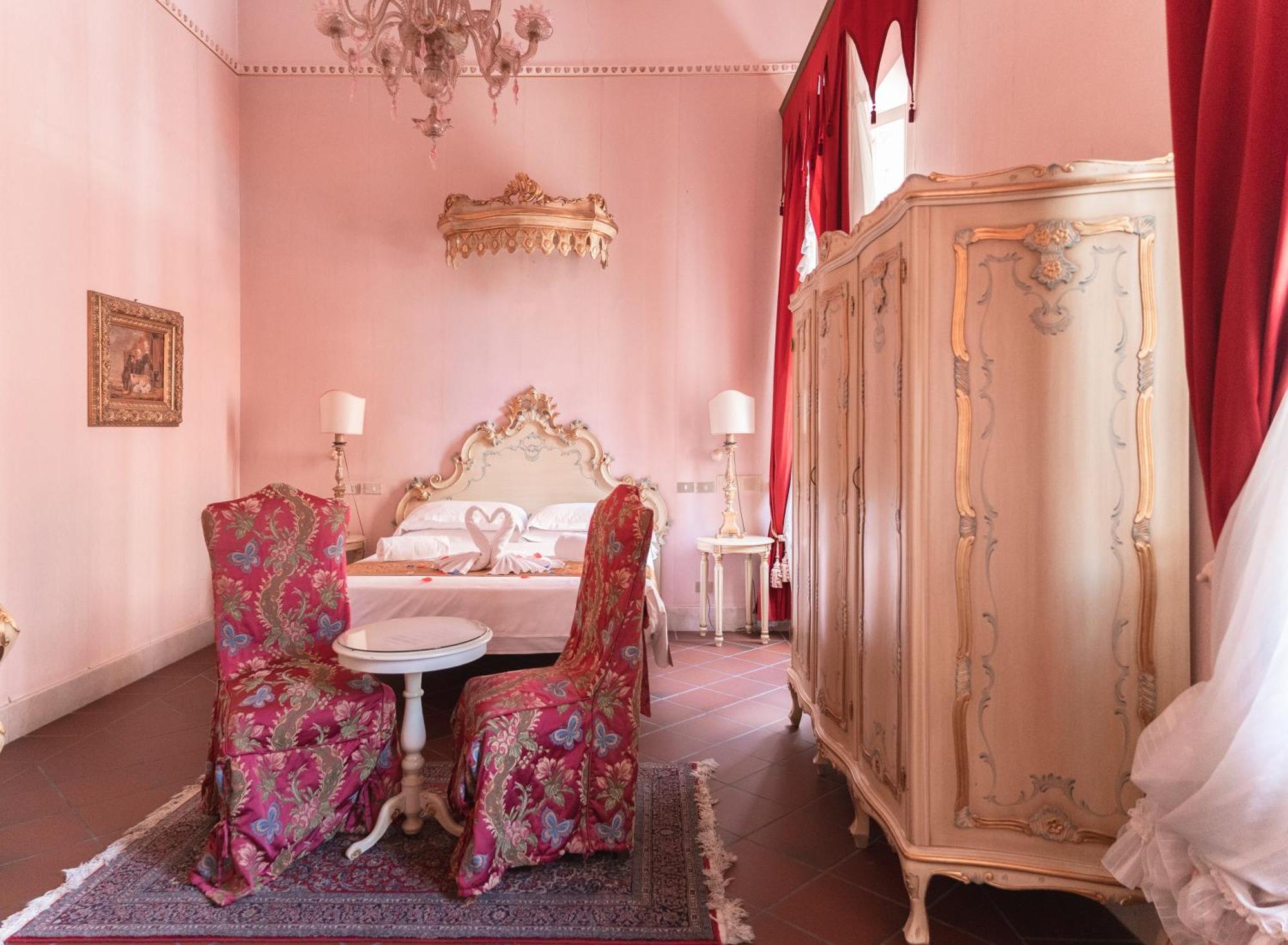 & Duchessa Isabella Collection By Gsa 5*