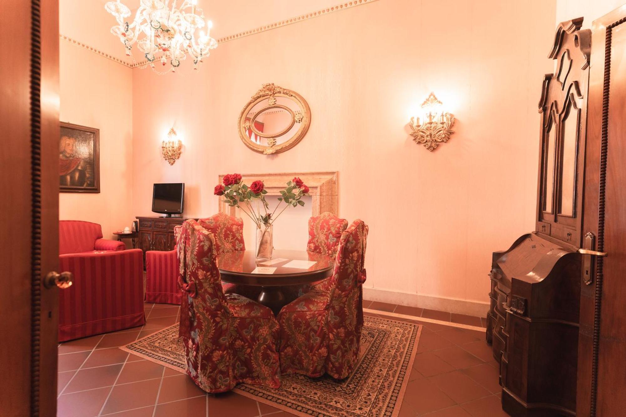 & Duchessa Isabella Collection By Gsa 5*