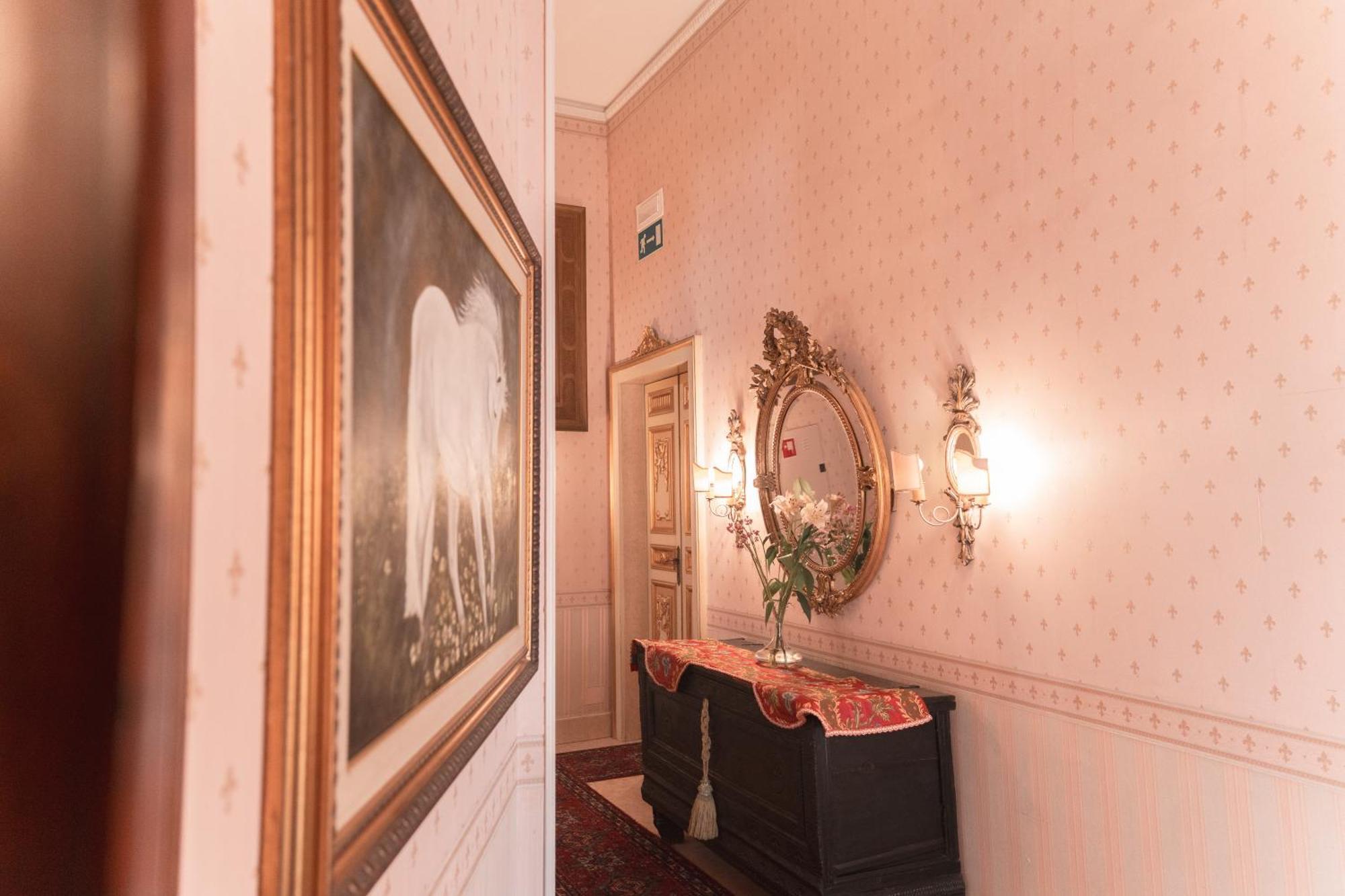 Hotel & Duchessa Isabella Collection By Gsa Ferrare