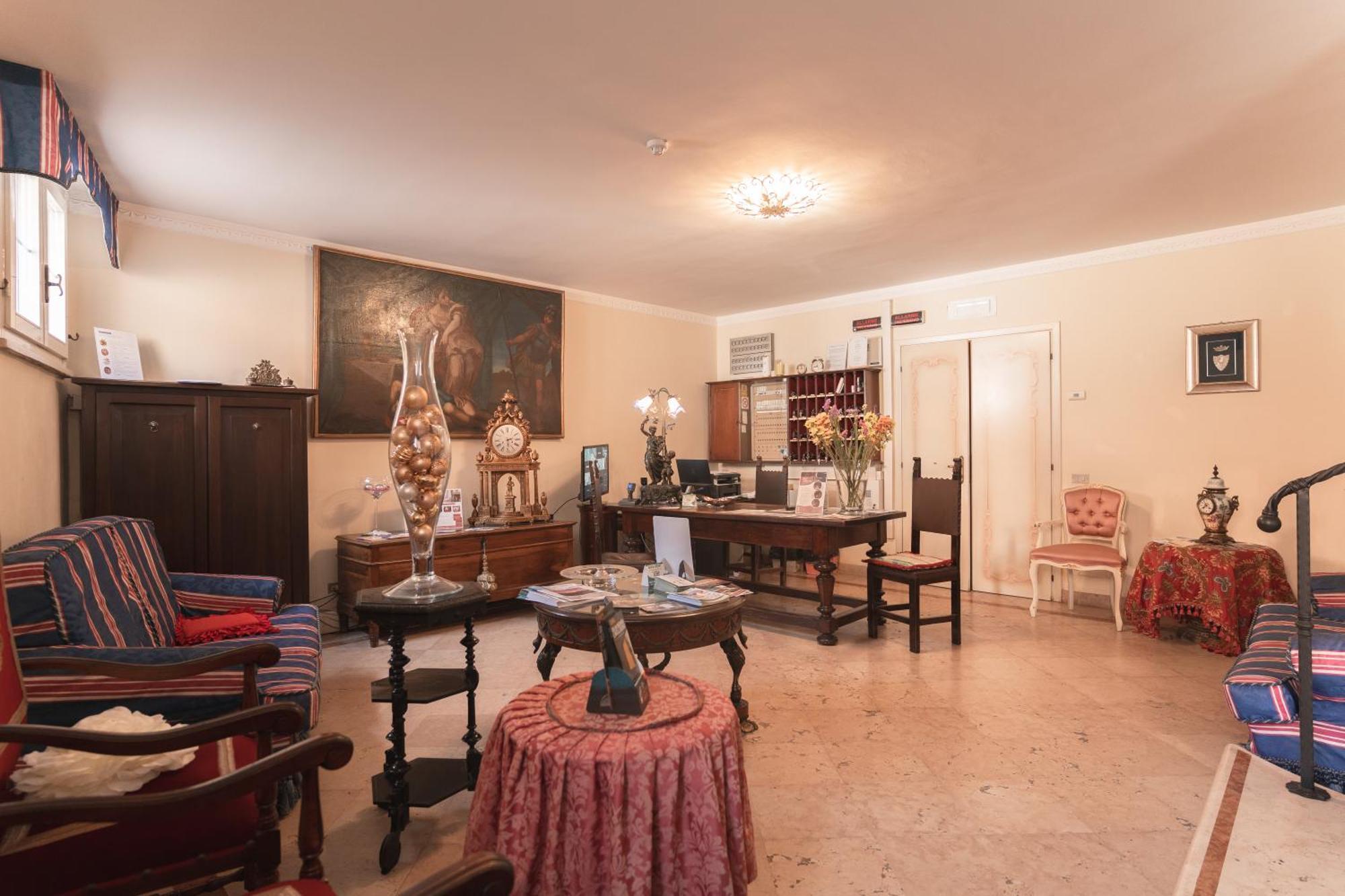 & Duchessa Isabella Collection By Gsa Hotel Ferrara