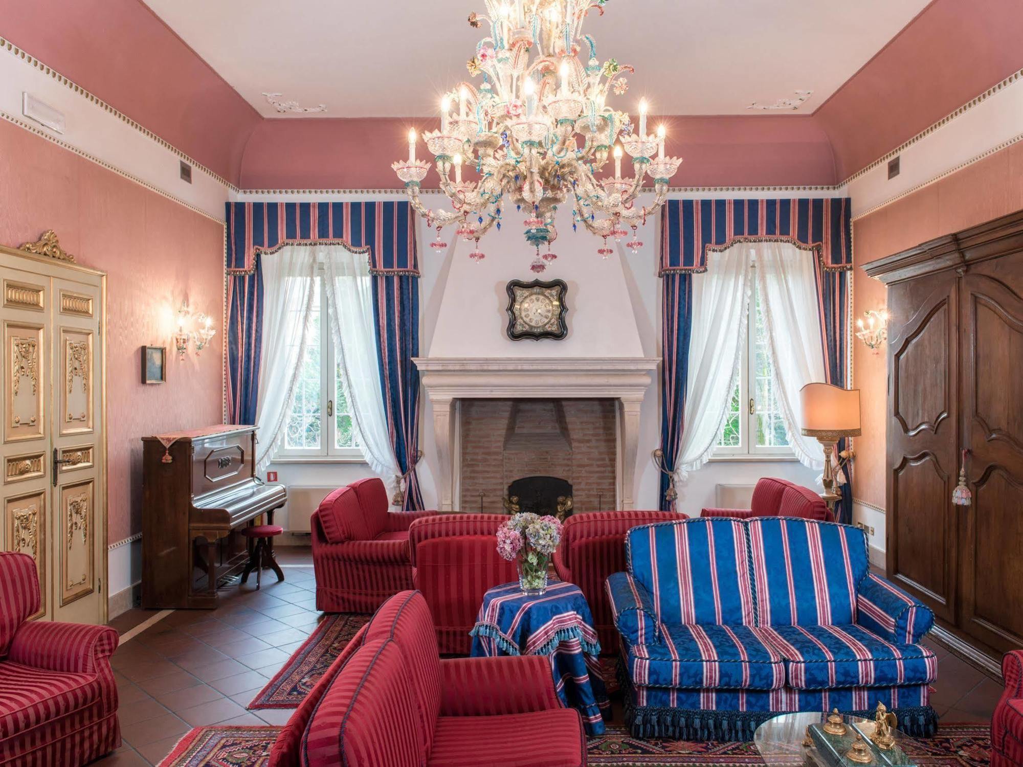 Duchessa Isabella Collection By Gsa Hotel Ferrara
