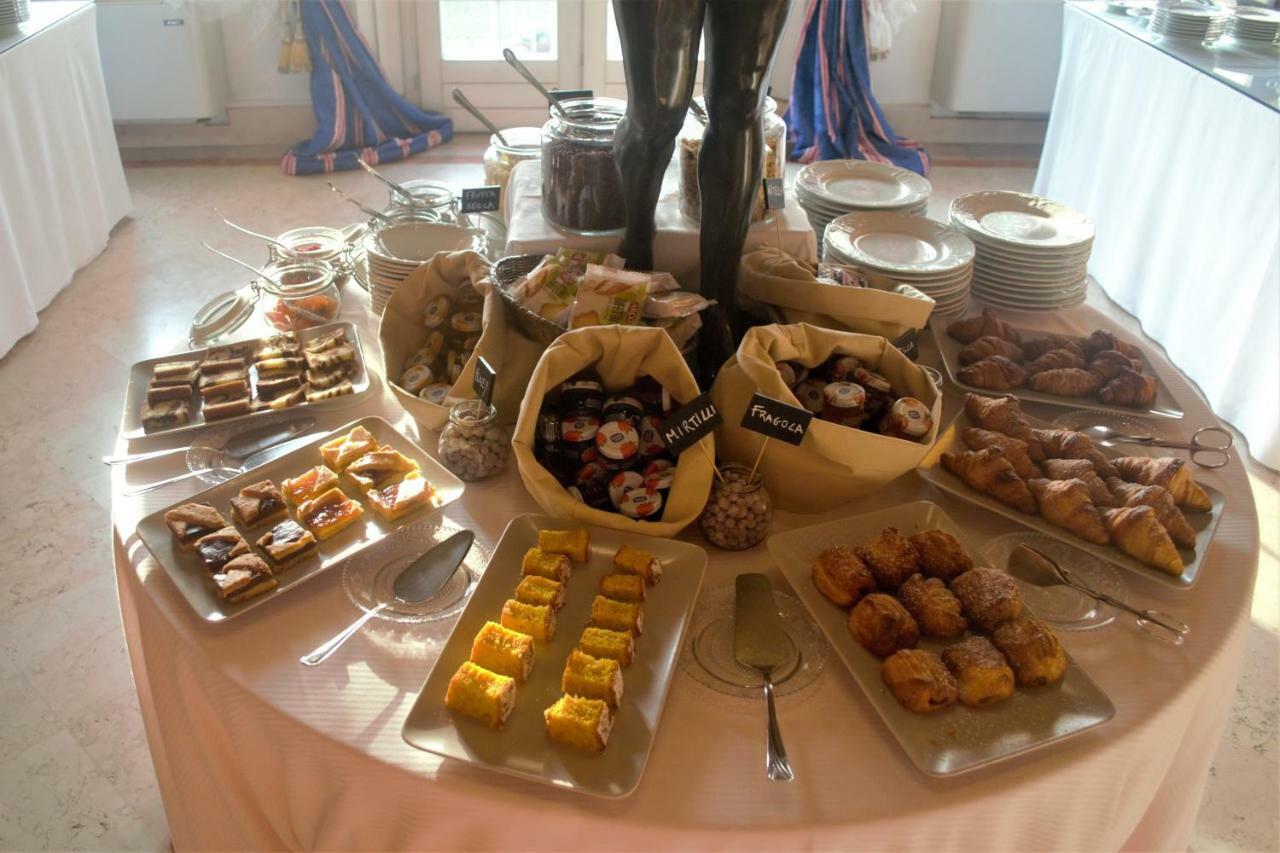 Duchessa Isabella Collection By Gsa Hotel